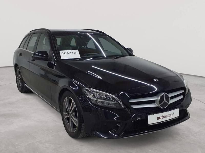 Gebraucht Mercedes C220 194 PS (142 kW) 2020 Obsidianschwarz metallic Kombi