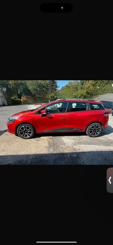 Rot Gebraucht 2013 Renault Clio GrandTour Kombi | 5.500 € - Bild 1/4