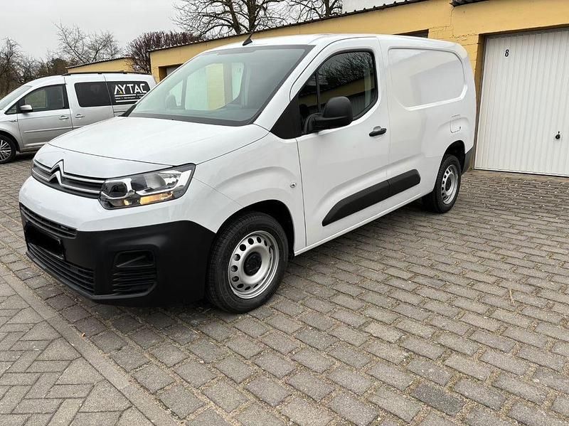 Gebraucht Citroën Berlingo 102 PS (75 kW) 2022 Weiß Van / Kleinbus