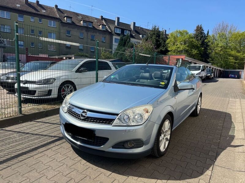 Blau Gebraucht 2008 Opel Astra Cabriolet Cosmo Cabrio | 5.300 € (Fairer Preis) - Bild 1/4