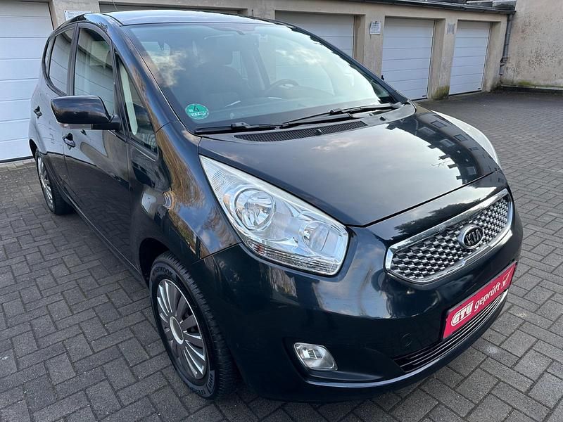 Gebraucht Kia Venga Spirit 90 PS (66 kW) 2010 Steinschwarz met. Kleinwagen