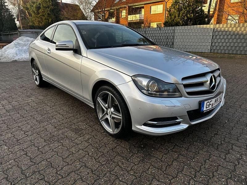 Gebraucht Mercedes C200 184 PS (135 kW) 2013 Silber Coupé