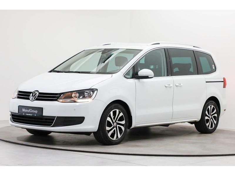 Gebraucht VW Sharan Active 150 PS (110 kW) 2022 Weiß Van / Kleinbus