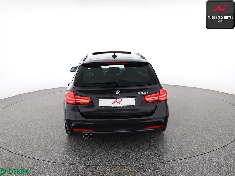 Gebraucht BMW 330 M Sport 252 PS (185 kW) 2019 Saphirschwarz Kombi