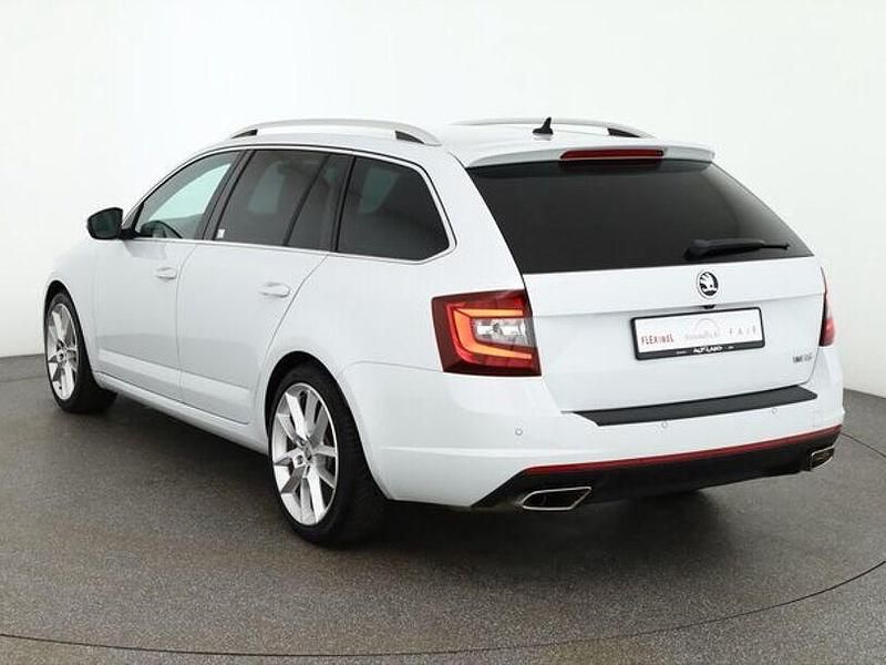 Gebraucht Skoda Octavia RS 230 PS (169 kW) 2018 Weiß Kombi
