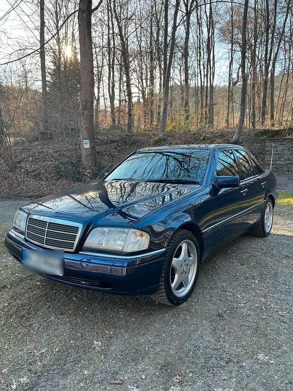 Gebraucht Mercedes C180 Elegance 122 PS (89 kW) 1994 Blau Limousine