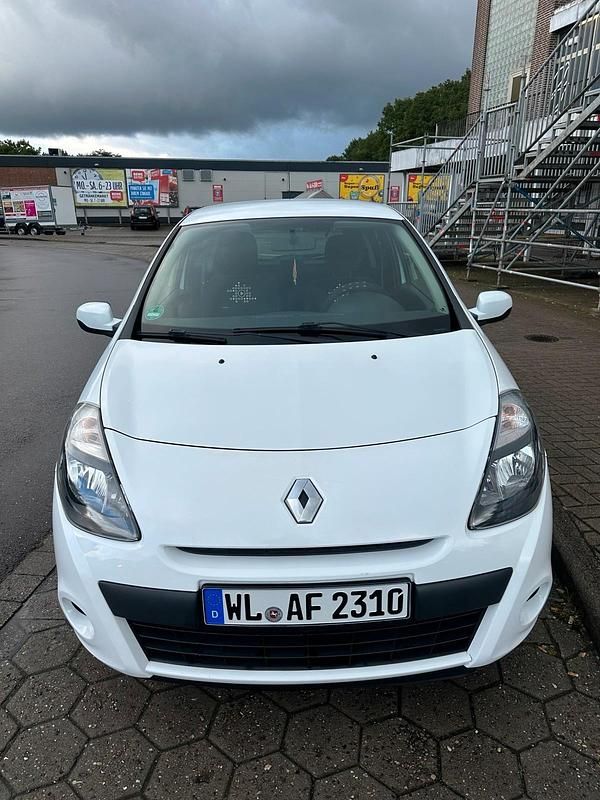 Weiß Gebraucht 2012 Renault Clio III Limousine | 3.800 € - Bild 1/4