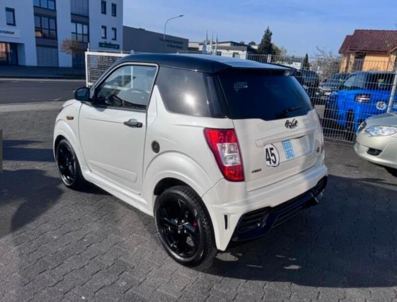 Weiß Gebraucht 2023 Ligier JS50 Kleinwagen | 11.000 € (Superpreis) - Bild 1/4