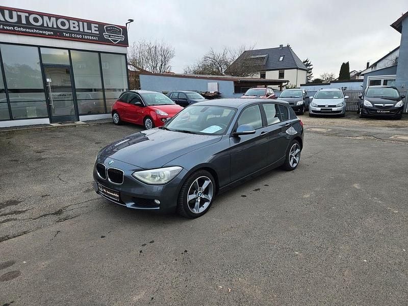 Grau Gebraucht 2013 BMW 118 Kleinwagen | 7.590 € (Fairer Preis) - Bild 1/4