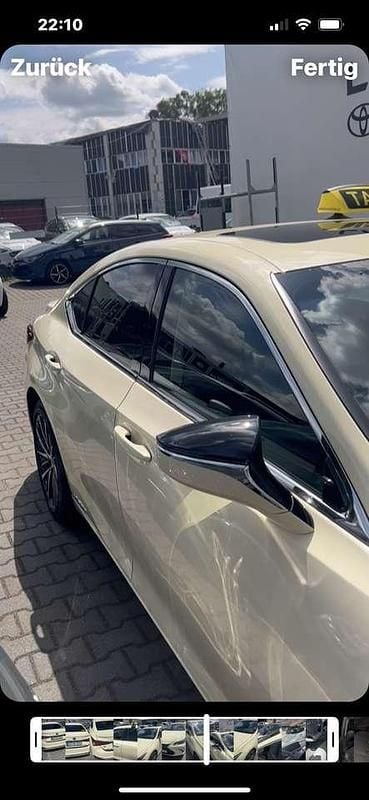 Gebraucht Lexus ES300H 178 PS (130 kW) 2023 Limousine