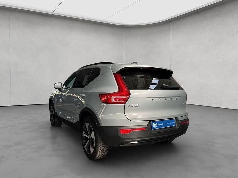 Gebraucht Volvo XC40 Plus 163 PS (119 kW) 2024 Grau SUV