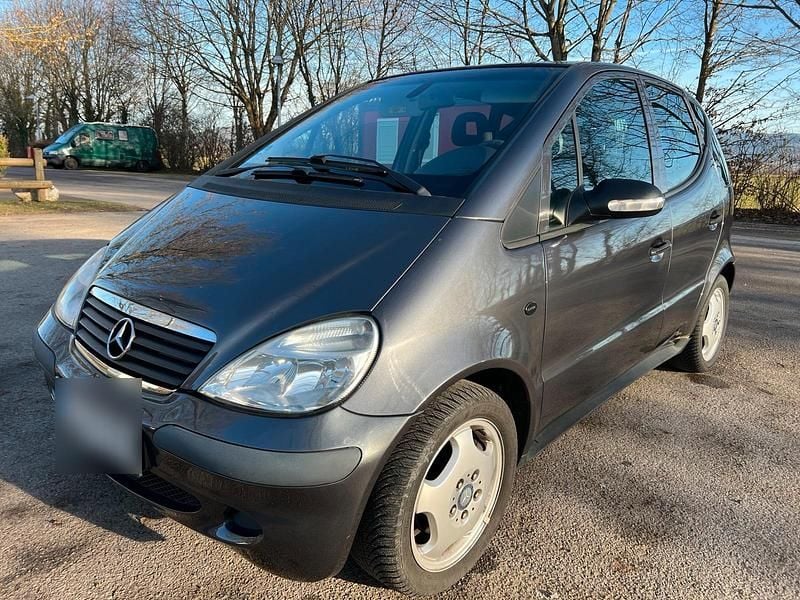 Blau Gebraucht 2003 Mercedes A160 Kleinwagen | 2.900 € - Bild 1/4