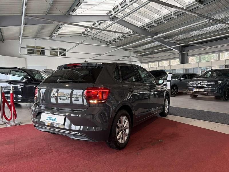 Gebraucht VW Polo Highline 116 PS (85 kW) 2020 Grau Limousine
