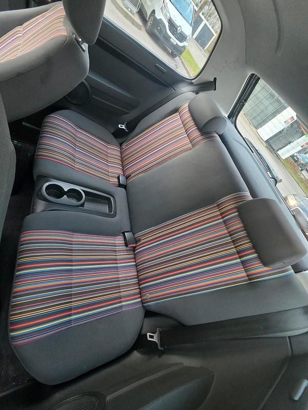 Gebraucht VW Fox 54 PS (39 kW) 2008 Schwarz Kleinwagen