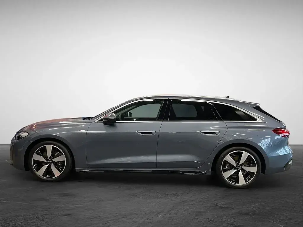 Gebraucht Audi A5 S-Line 204 PS (150 kW) 2025 Horizontblau metallic Kombi