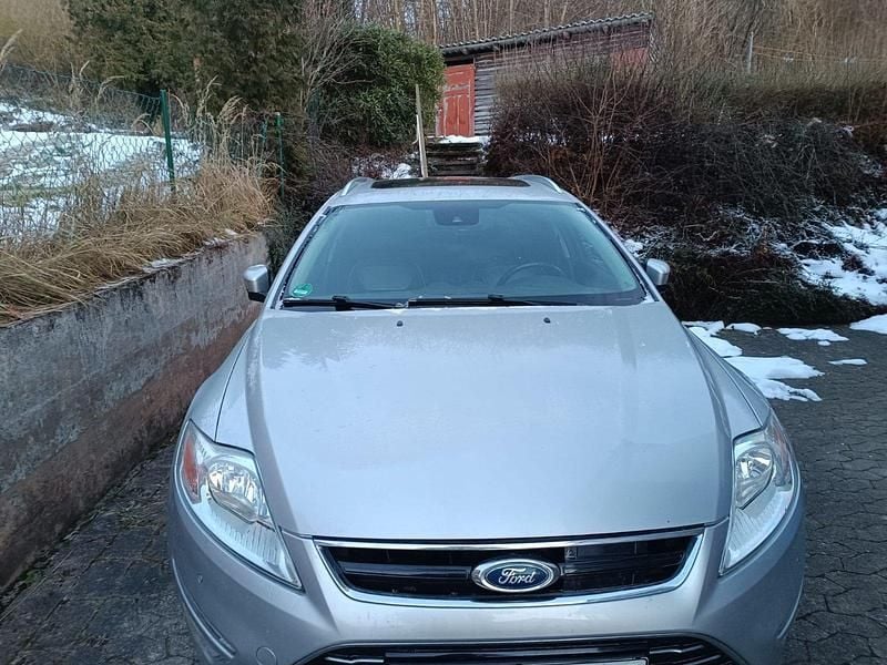 Silber Gebraucht 2013 Ford Mondeo Titanium Kombi | 5.299 € (Superpreis) - Bild 1/4