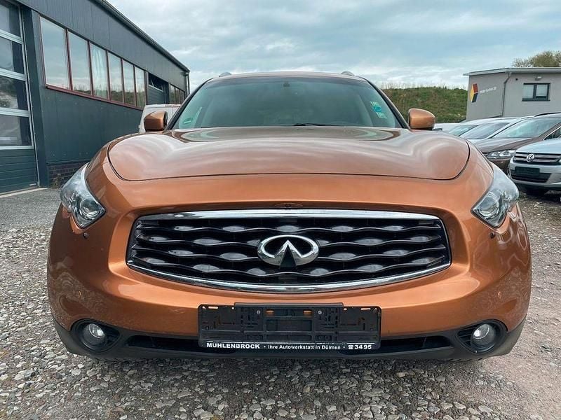 Braun Gebraucht 2009 Infiniti Fx35 SUV | 11.700 € - Bild 1/4