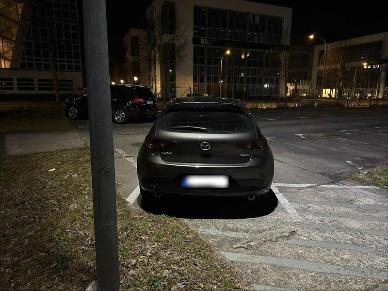 Second-hand Mazda 3 122 CP (89 kW) 2019 Maro Hatchback