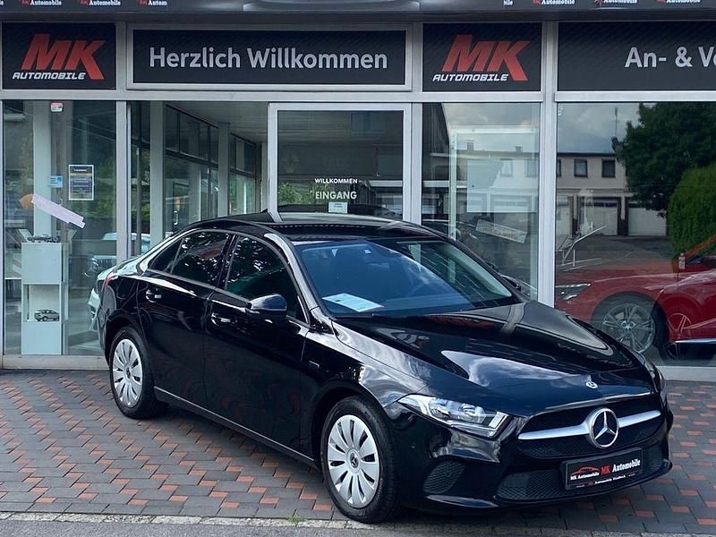 Gebraucht 2021 Mercedes A250 Limousine | 24.990 € (Guter Preis) - Bild 1/4