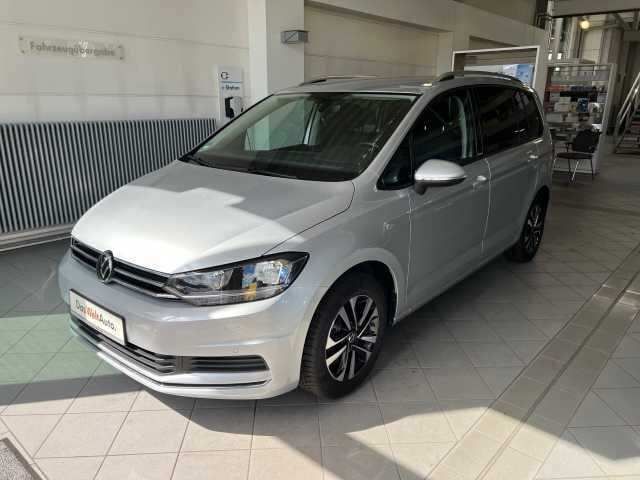 Refelxsilber (metallic) Gebraucht 2021 VW Touran Active Van / Kleinbus | 34.980 € (Teuer) - Bild 1/4