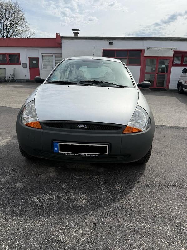 Second-hand Ford Ka 60 CP (44 kW) 2005 Argintiu Hatchback