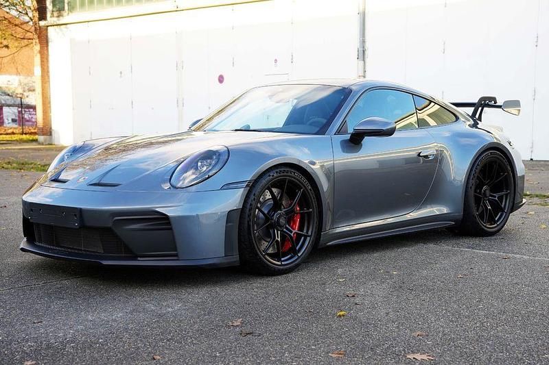 Gebraucht Porsche 992 510 PS (375 kW) 2025 Grau