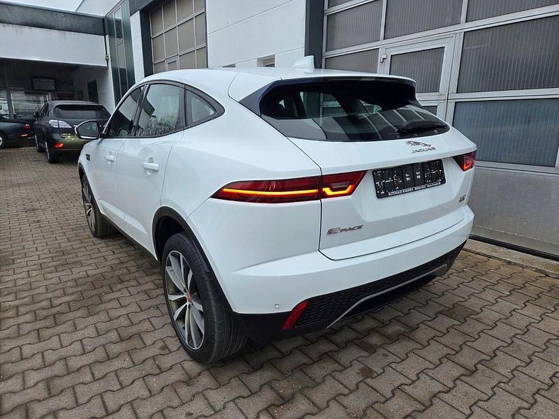 Usata Jaguar E-Pace R-Dynamic 150 CV (110 kW) 2018 Bianco SUV