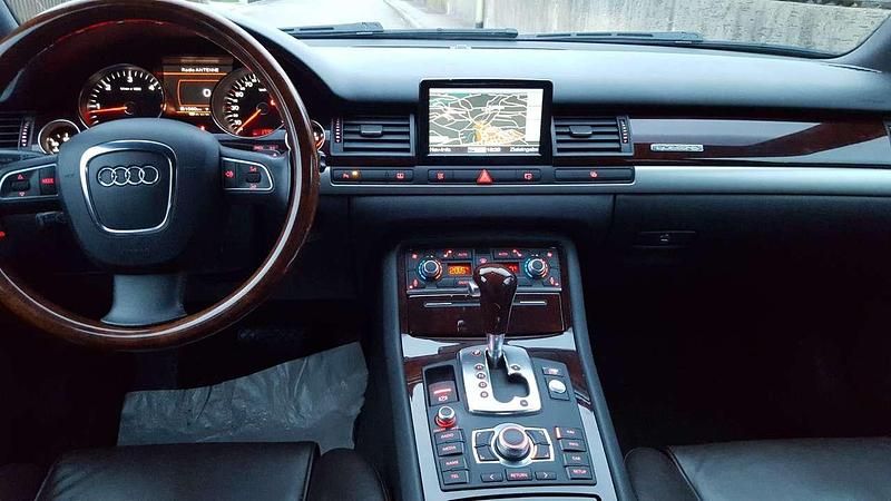 Second-hand Audi A8 232 CP (170 kW) 2008 Berlinǎ