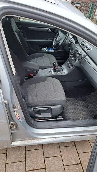 Gebraucht VW Passat Highline 140 PS (102 kW) 2013 Silber Kombi