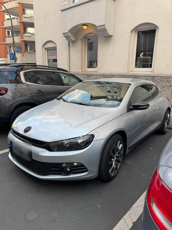 Silber Gebraucht 2010 VW Scirocco Coupé | 7.000 € (Etwas zu teuer) - Bild 1/4