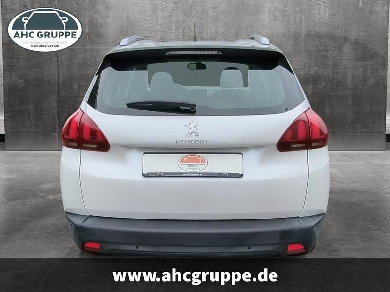 Gebraucht Peugeot 2008 Active 110 PS (80 kW) 2017 Weiss SUV