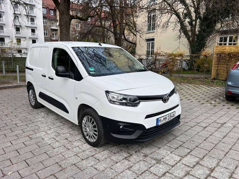 Weiß Gebraucht 2021 Toyota Proace City Van | 11.000 € - Bild 1/4
