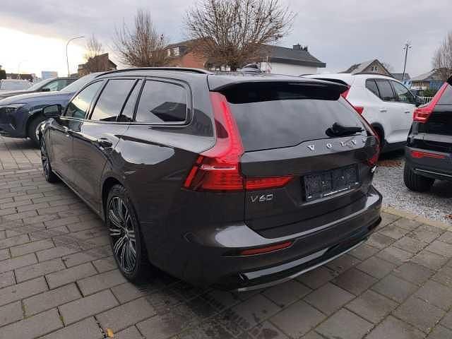 Gebraucht Volvo V60 257 PS (189 kW) 2025 Kombi