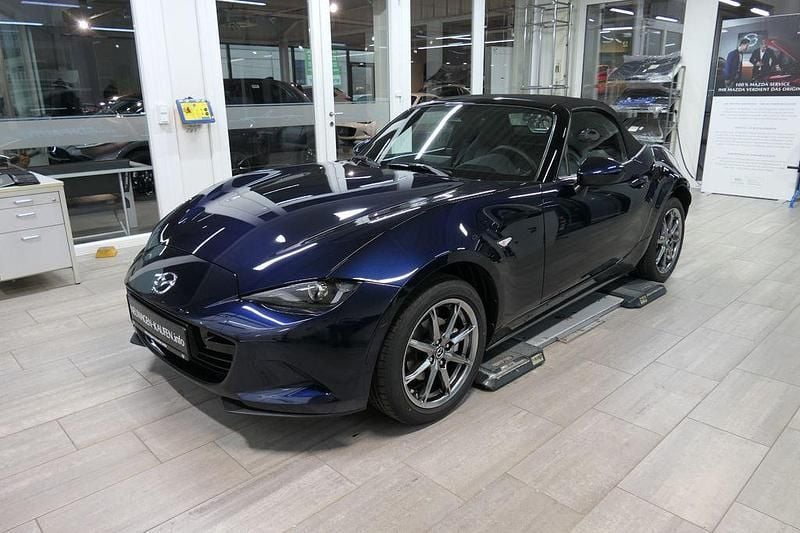 Neu Mazda MX5 Exclusive 132 PS (97 kW) 2025 Schwarz Cabrio