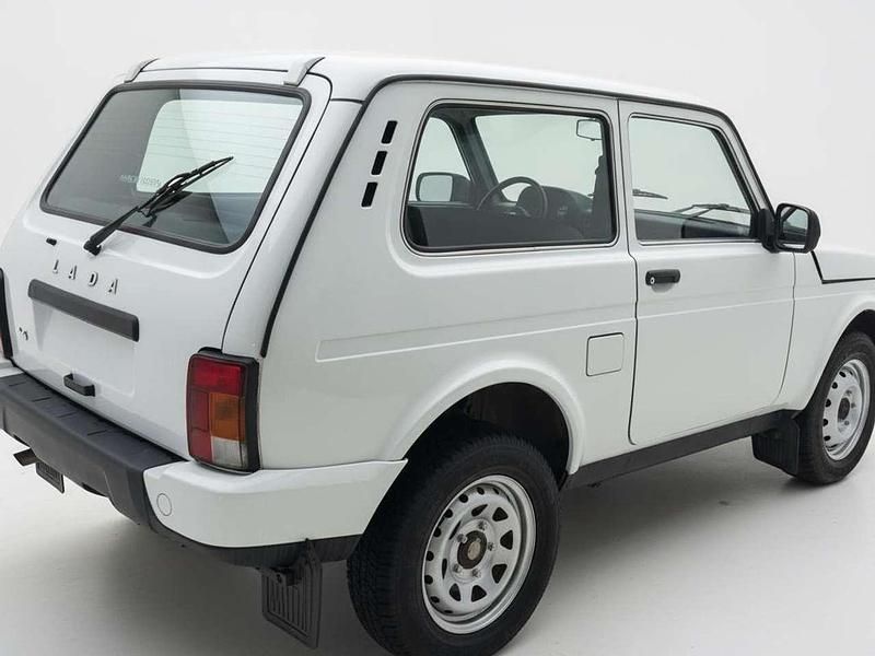 Gebraucht Lada Taiga 72 PS (52 kW) 2018 Weiß SUV