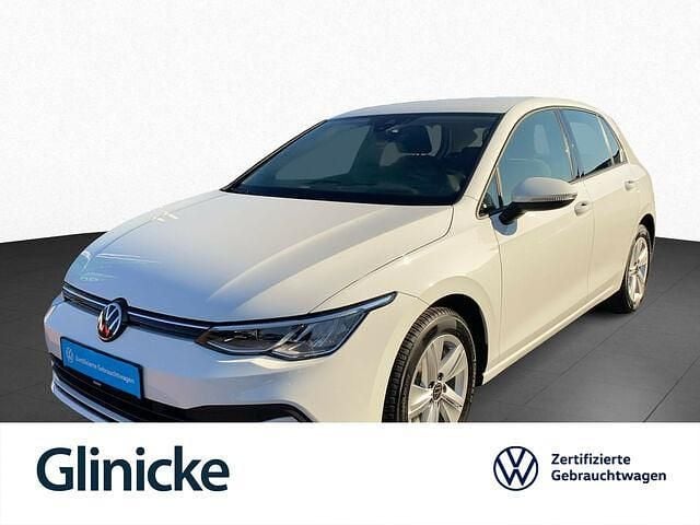 Gebraucht VW Golf VIII Life 131 PS (96 kW) 2024 Pure white Limousine