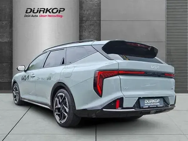 Neu Kia K4 GT-Line 179 PS (131 kW) 2026 Grau Kombi