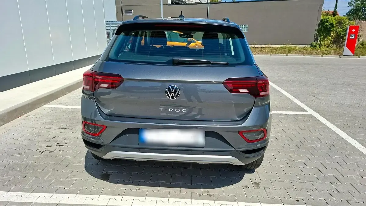 Gebraucht VW T-Roc Life 150 PS (110 kW) 2023 Grau SUV