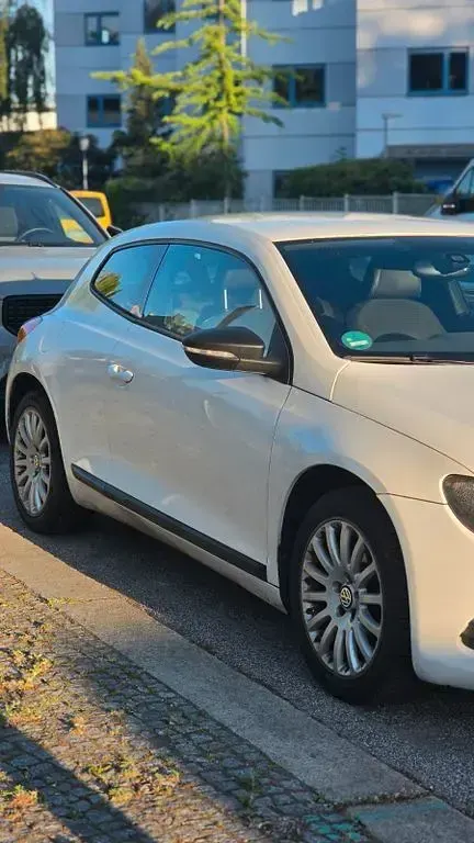 Gebraucht VW Scirocco 160 PS (117 kW) 2009 Weiß Coupé