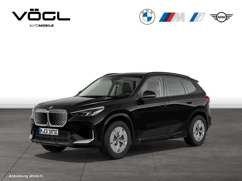 Gebraucht BMW iX1 Shadowline 150 kW (204 PS) 2025 Schwarz uni SUV