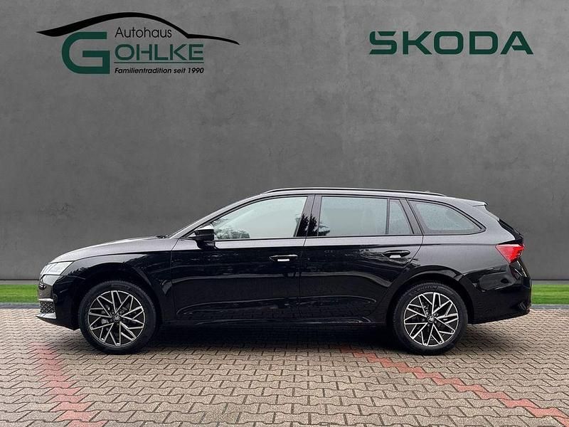 Neu Skoda Octavia 150 PS (110 kW) 2026 Blackmagic perleffekt (schwarz) Kombi