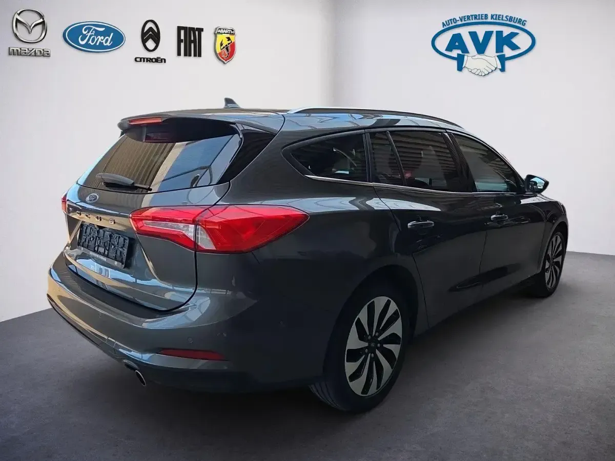 Occasion Ford Focus Cool & Connect 150 ch (110 kW) 2019 Gris Break