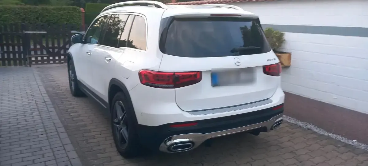 Gebraucht Mercedes GLB250 AMG line 224 PS (164 kW) 2022 Weiß SUV