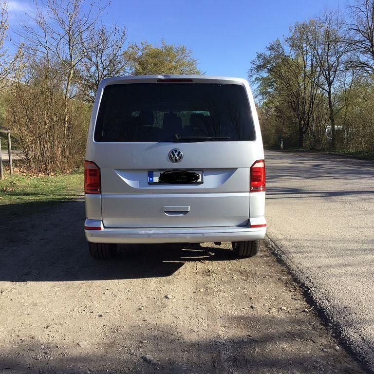 Second-hand VW T6 150 CP (110 kW) 2016 Argintiu Van