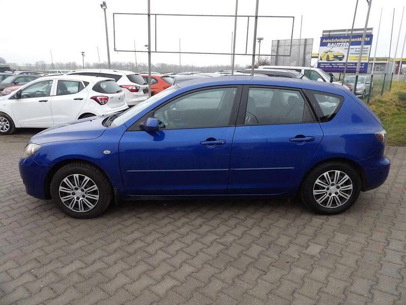 Second-hand Mazda 3 Active 105 CP (77 kW) 2007 Albastru Hatchback