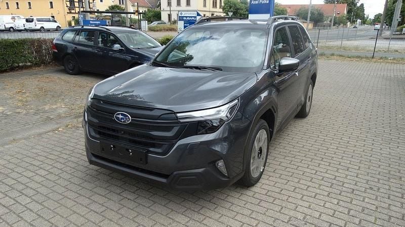 Neu Subaru Forester Exclusive+ 136 PS (100 kW) 2025 Schwarz SUV