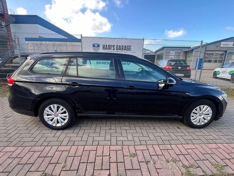 Gebraucht VW Passat Business 120 PS (88 kW) 2015 Blau Kombi