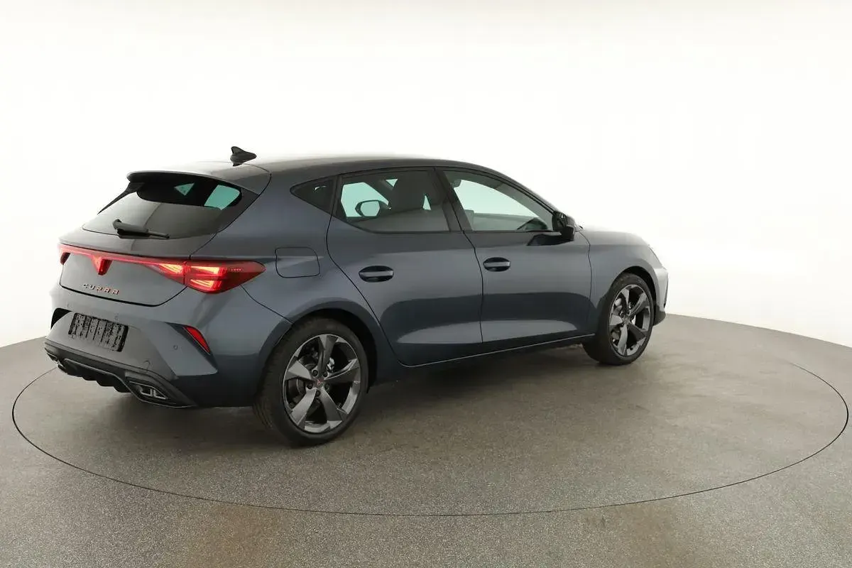 Nowe Cupra Leon 150 KM (110 kW) 2026 Szary