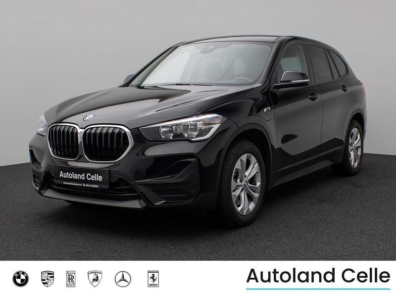 Schwarz ii668schwarz Gebraucht 2022 BMW X1 Performance SUV | 25.499 € (Superpreis) - Bild 1/4