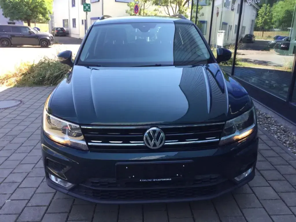 Gebraucht VW Tiguan Comfortline 125 PS (91 kW) 2017 Grün SUV